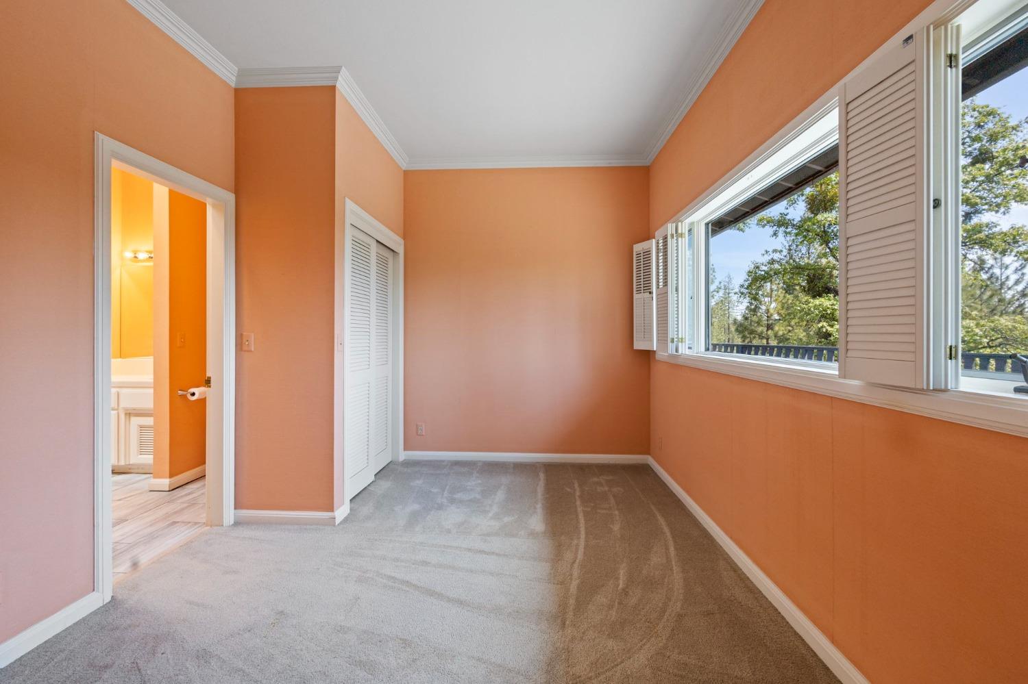 10379 Mcmahon Rd, Coulterville, CA 95311
