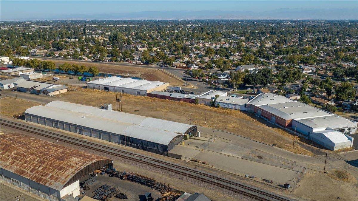 944 S Topeka, Fresno, CA 93721