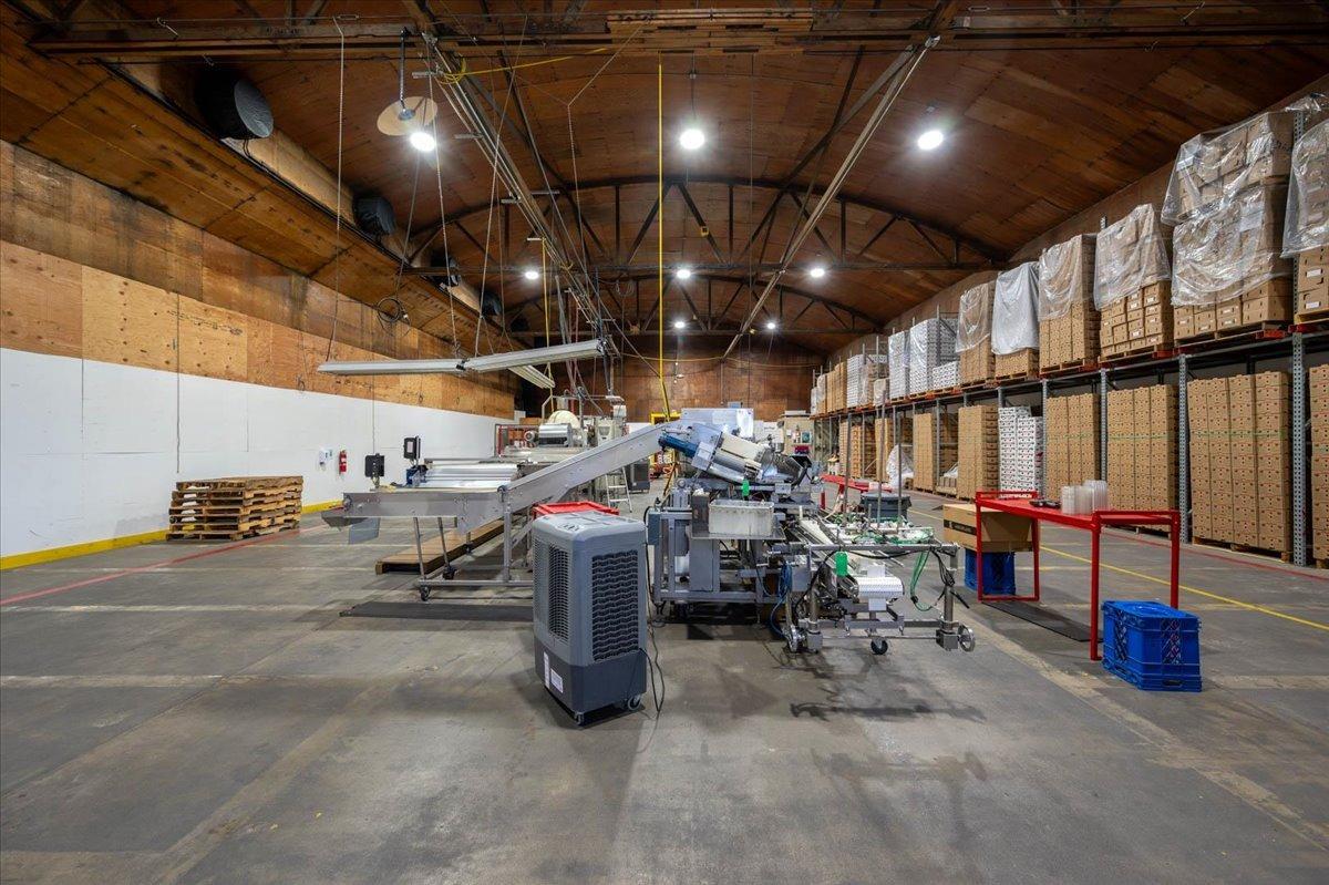 944 S Topeka, Fresno, CA 93721