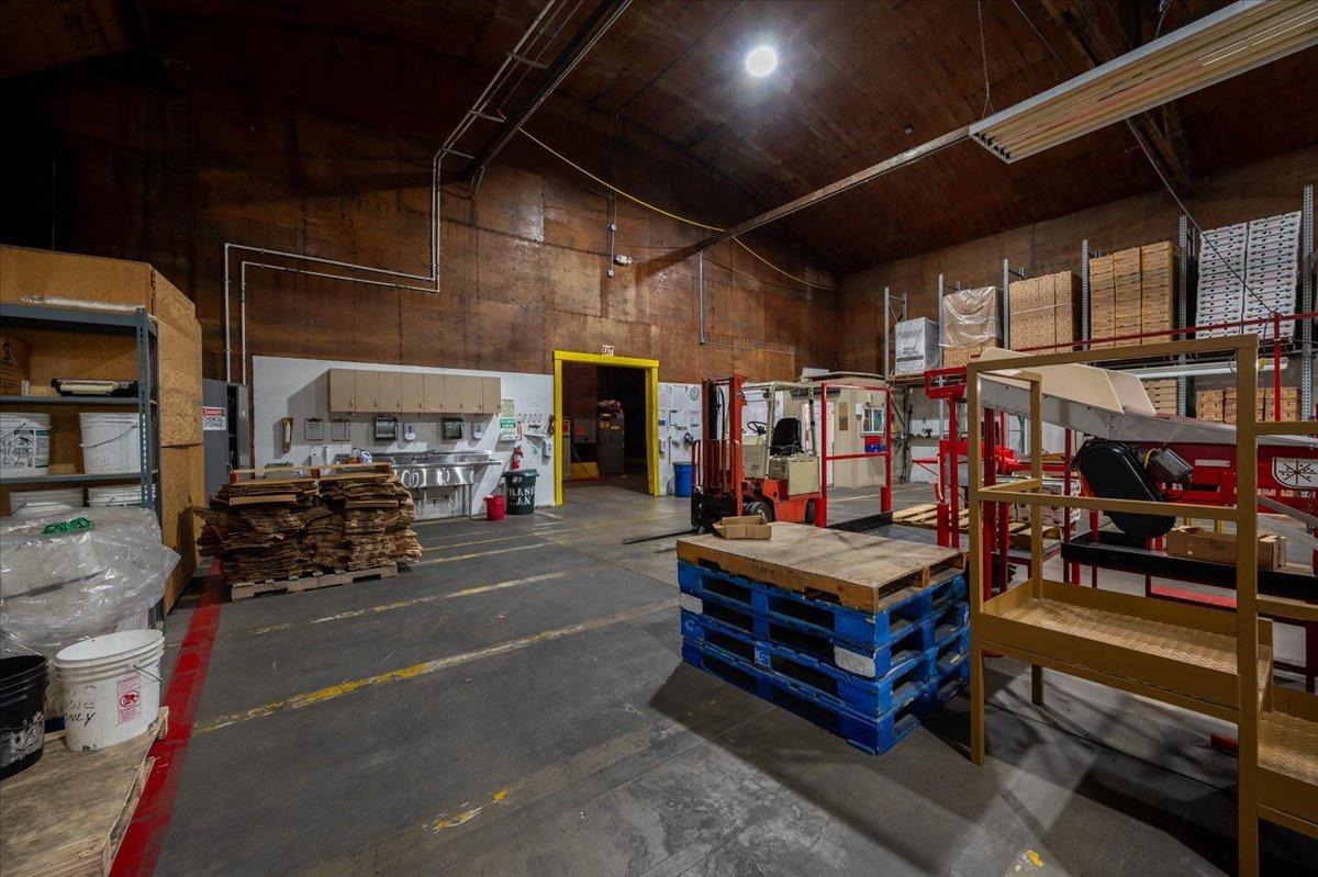 944 S Topeka, Fresno, CA 93721