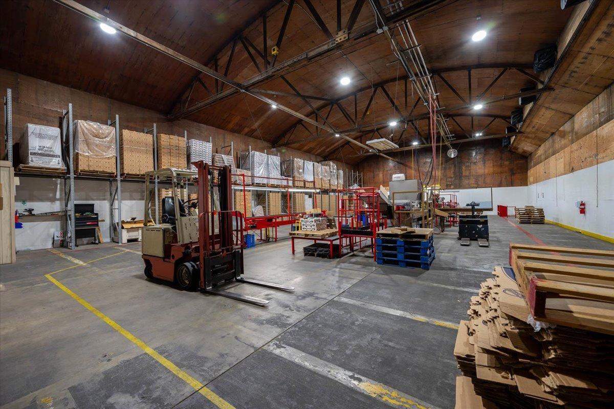 944 S Topeka, Fresno, CA 93721