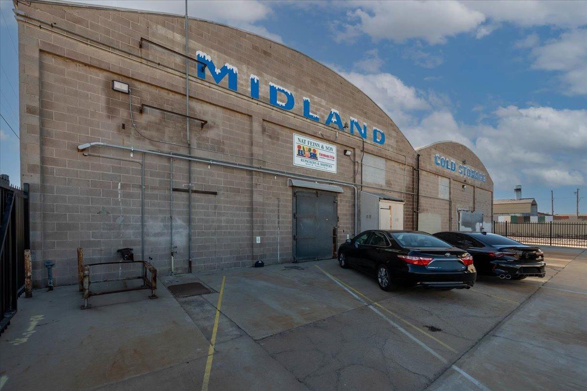 944 S Topeka, Fresno, CA 93721