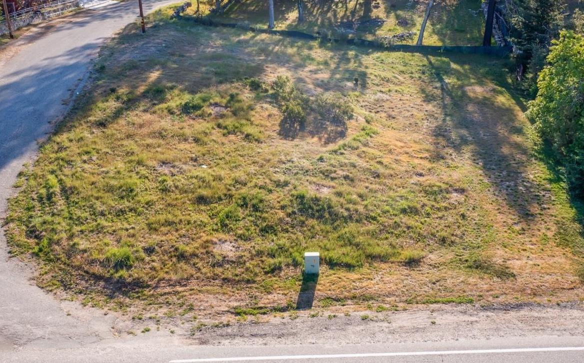 52830 Pine Dr, Oakhurst, CA 93644