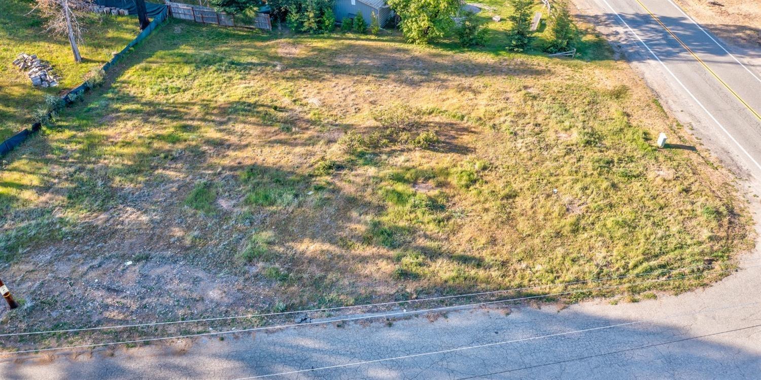 52830 Pine Dr, Oakhurst, CA 93644