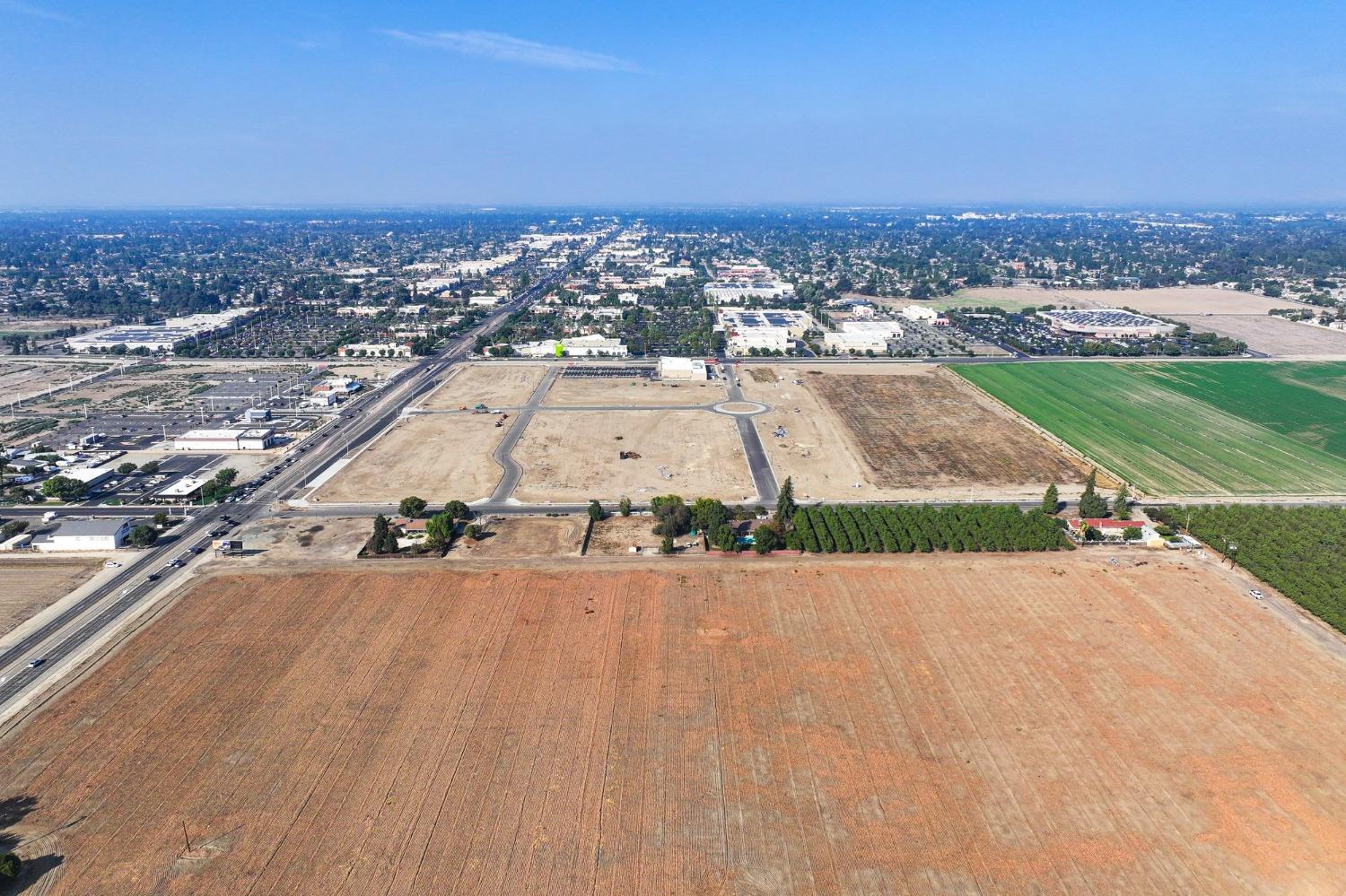 27274 S Mooney Blvd, Visalia, CA 93277