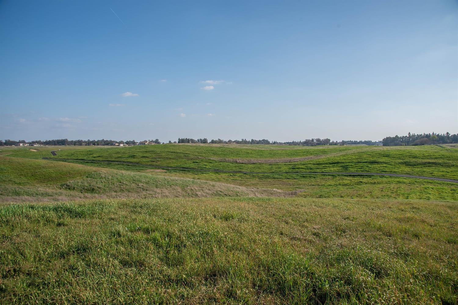 12911 Friant Rd, Clovis, CA 93611