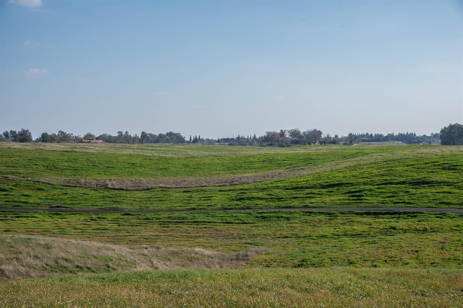 12919 Friant Rd, Clovis, CA 93611