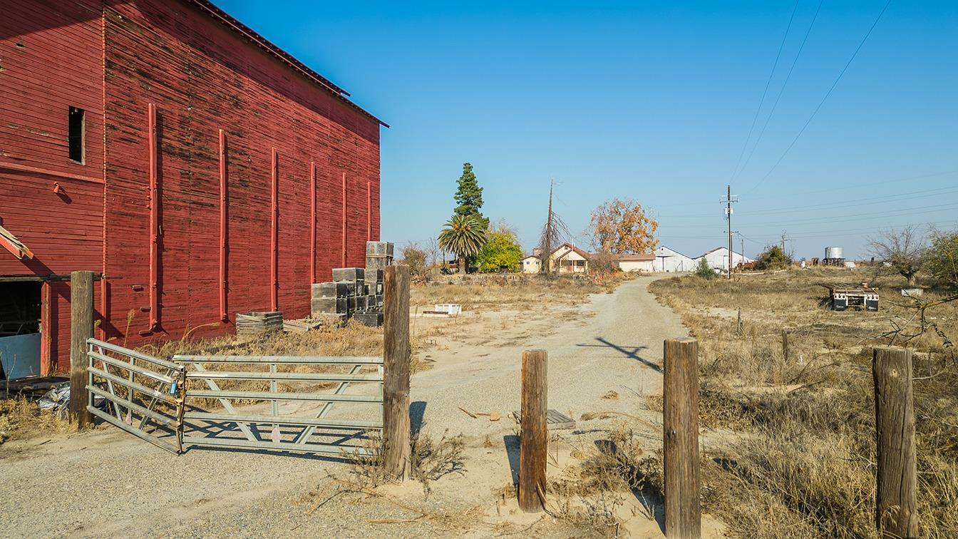 32015 Avenue 10, Madera, CA 93636