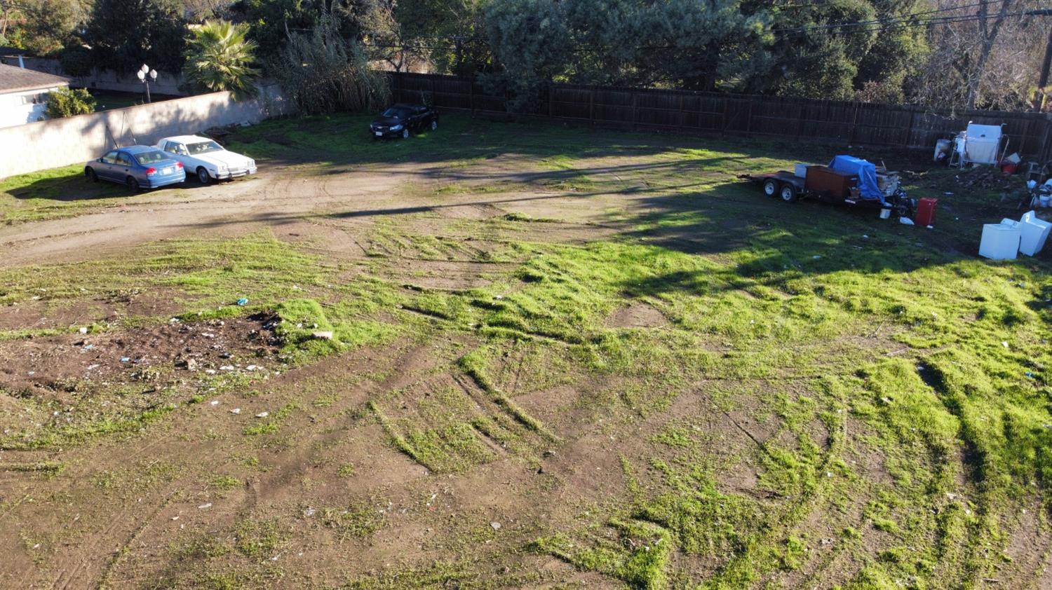 1 Palm Ave, Fresno, CA 93704