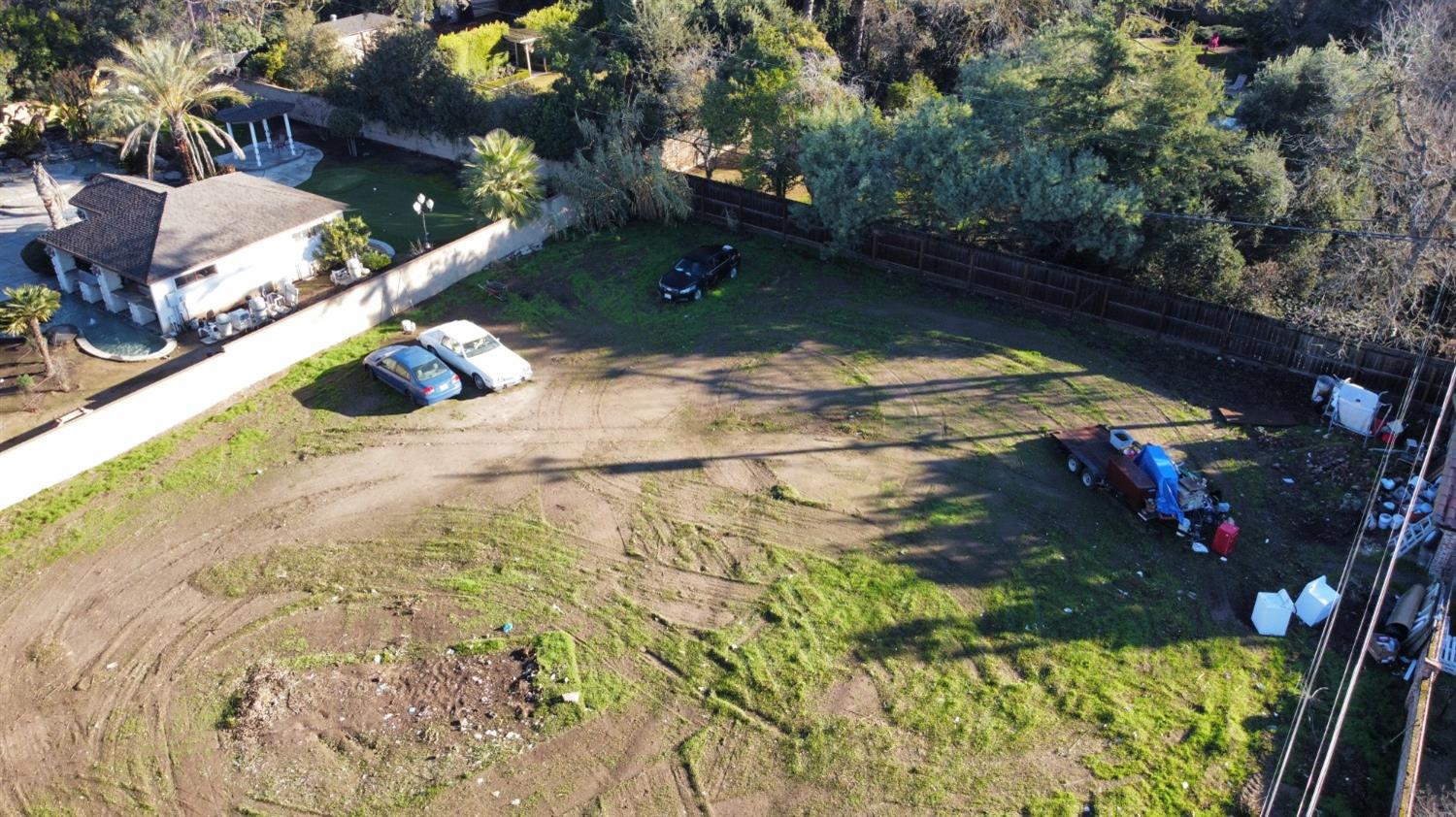 1 Palm Ave, Fresno, CA 93704