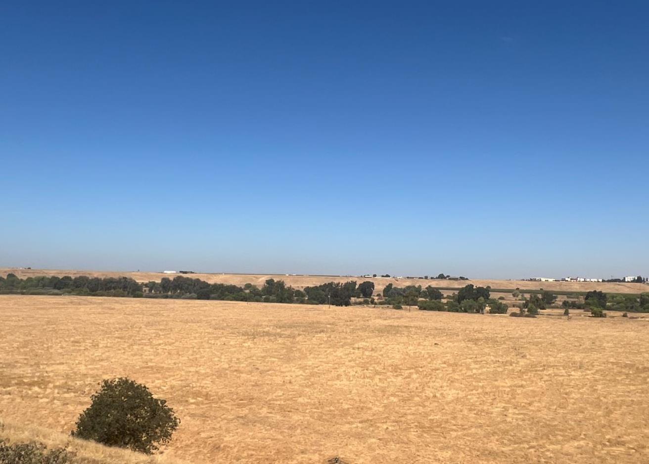 204 W Bluff Ave, Fresno, CA 93711