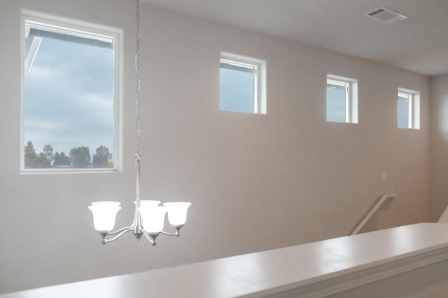 1029 N Cypress St, Woodlake, CA 93286