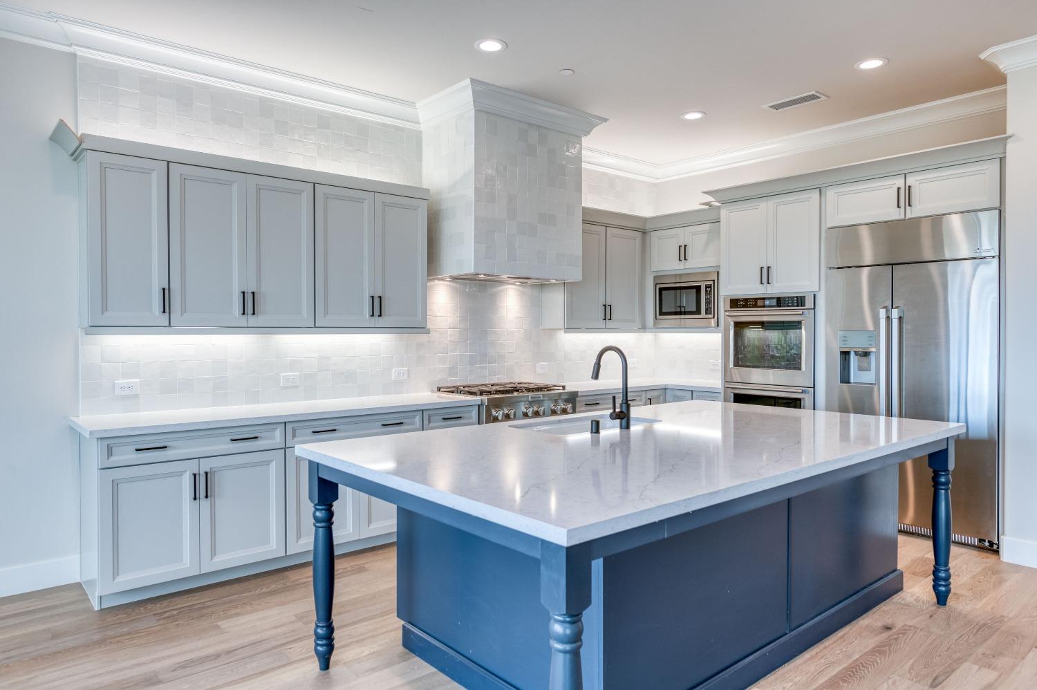 2266 E Bogie Way, Fresno, CA 93730