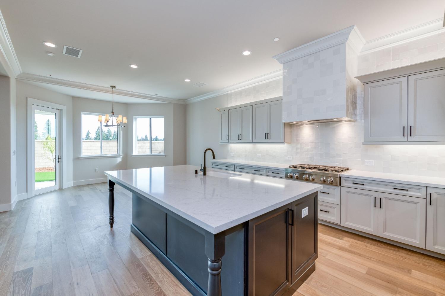 2266 E Bogie Way, Fresno, CA 93730