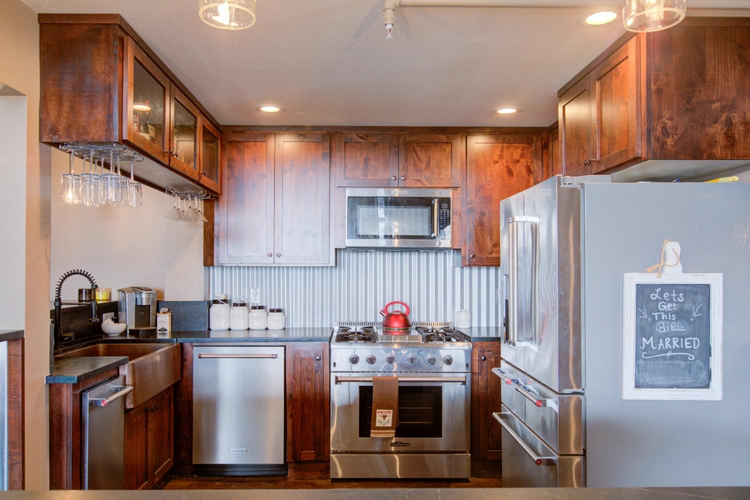 2350 Old Highway, Catheys Valley, CA 95306