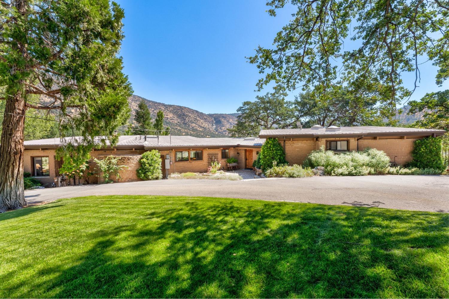 28646 Redinger Way, North Fork, CA 93643