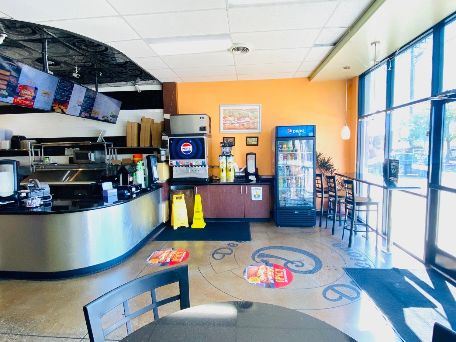 2041 E Shields Ave, Fresno, CA 93726