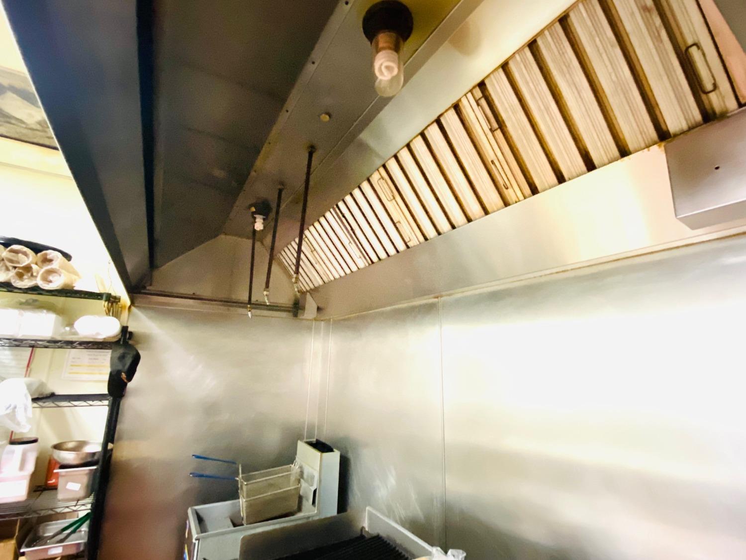 2041 E Shields Ave, Fresno, CA 93726