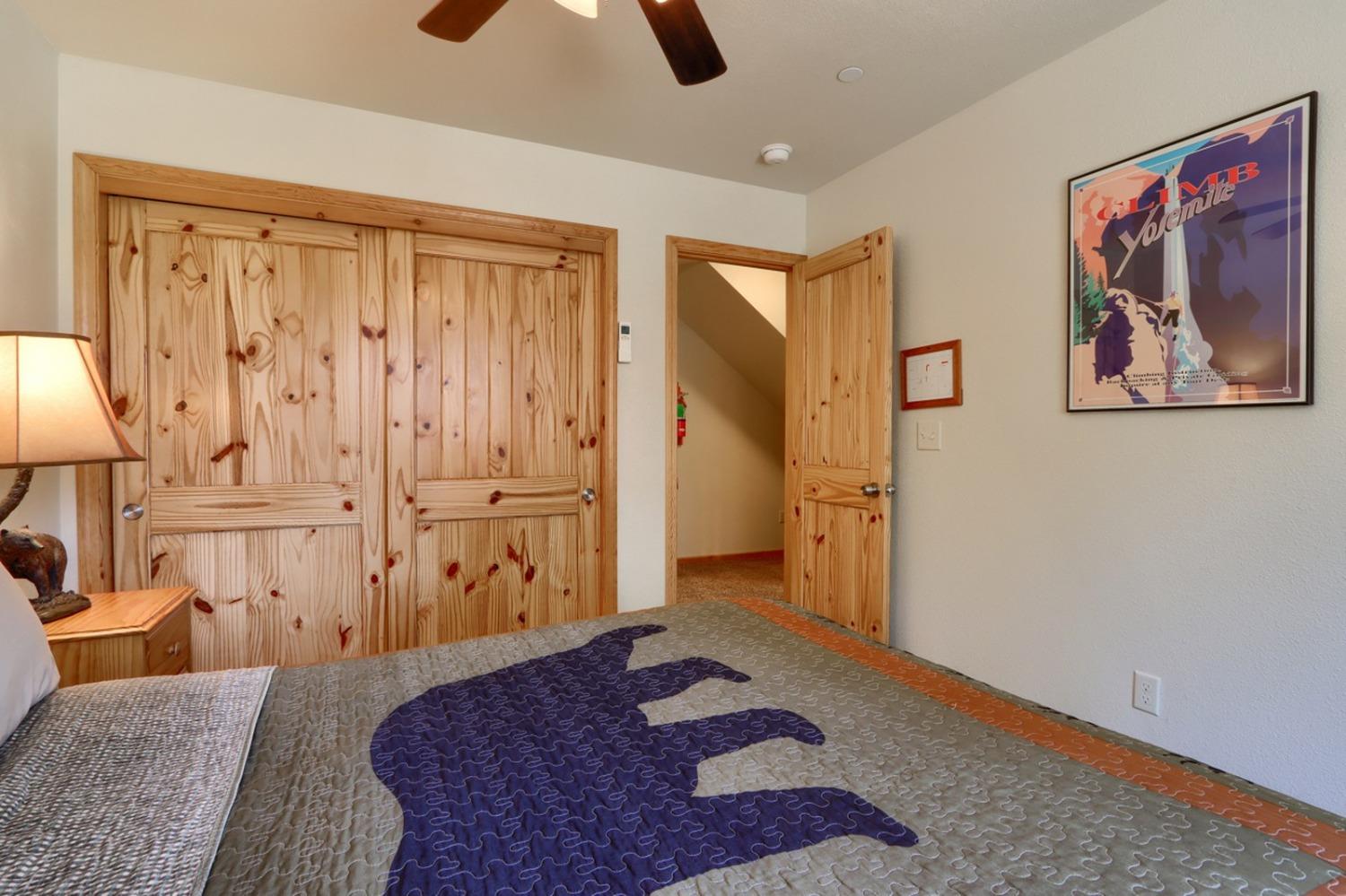 7400 Choke Cherry Ln, Yosemite, CA 95389