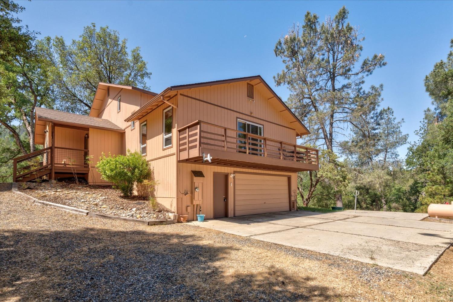 36844 Deer Path Cr, Coarsegold, CA 93614