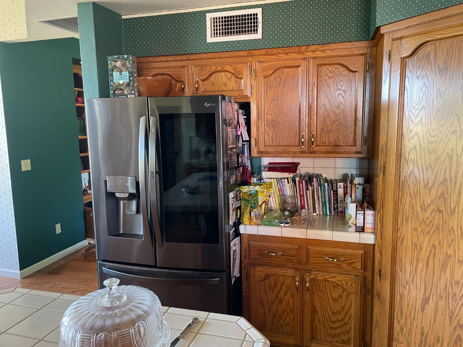 13925 E Shaw Ave, Sanger, CA 93657