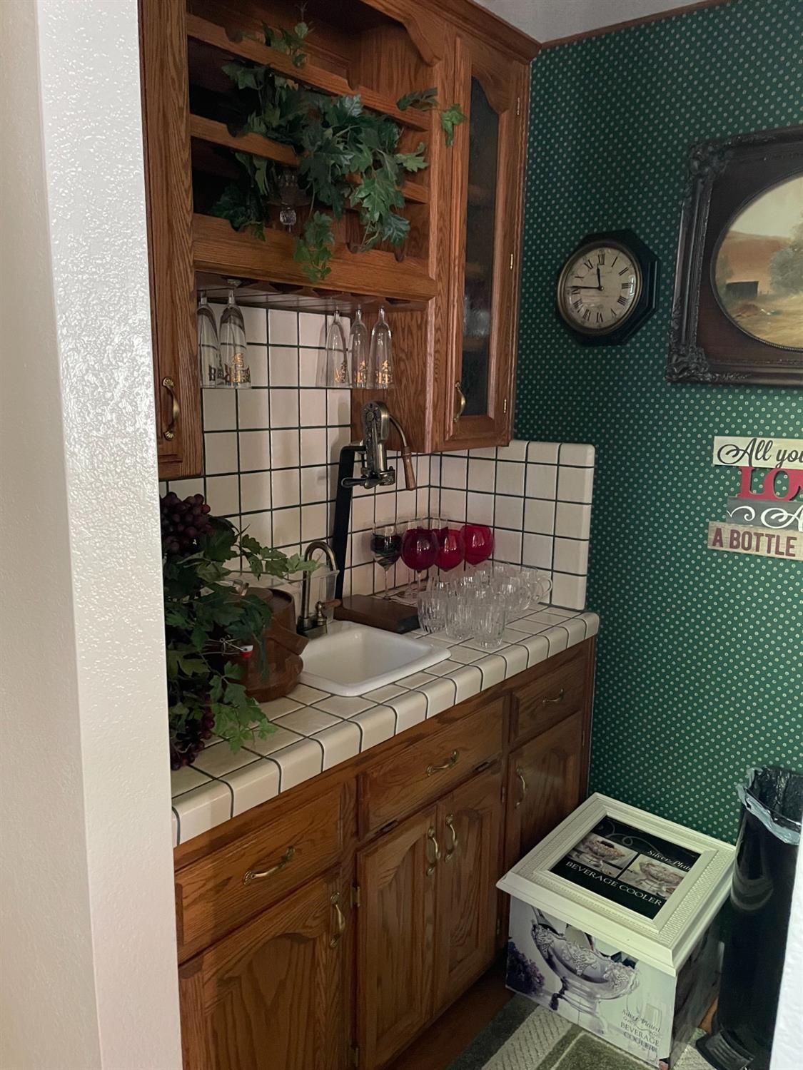 13925 E Shaw Ave, Sanger, CA 93657