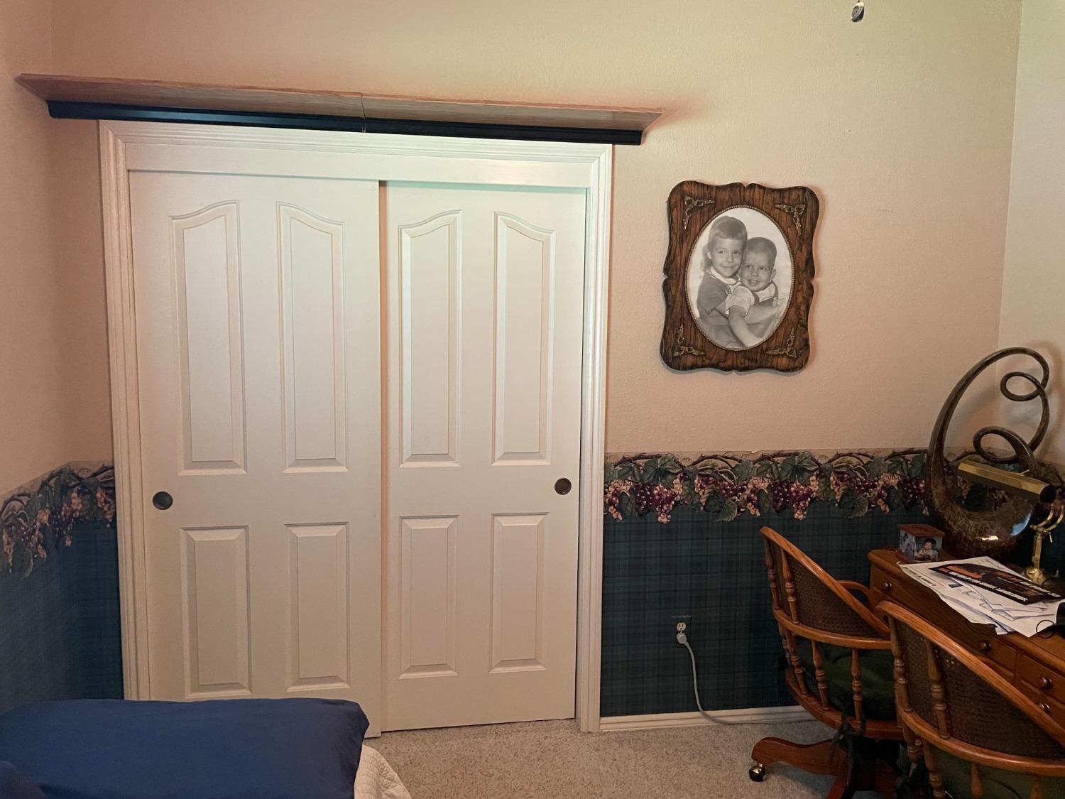 13925 E Shaw Ave, Sanger, CA 93657