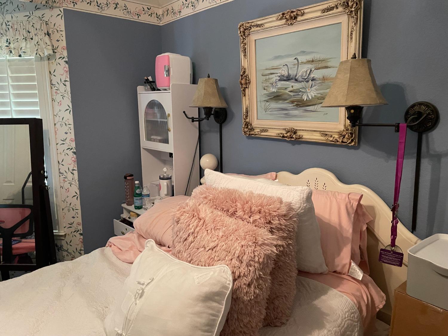 13925 E Shaw Ave, Sanger, CA 93657