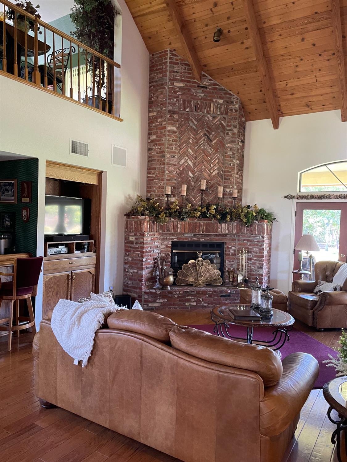 13925 E Shaw Ave, Sanger, CA 93657