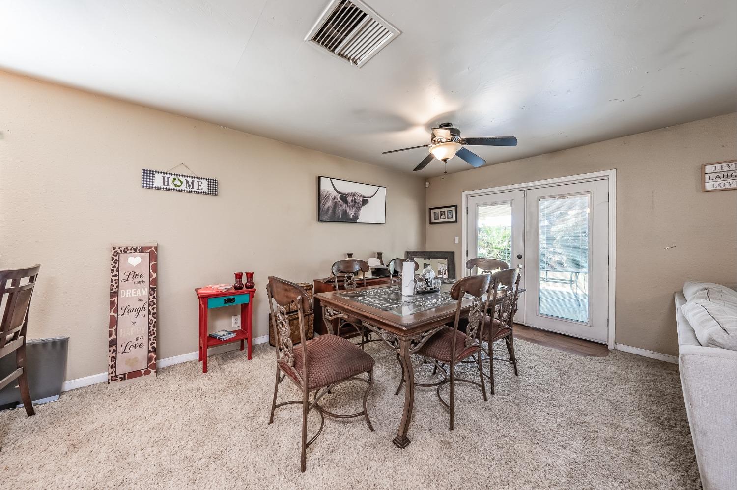 165 W Magnolia Ave, Hanford, CA 93230