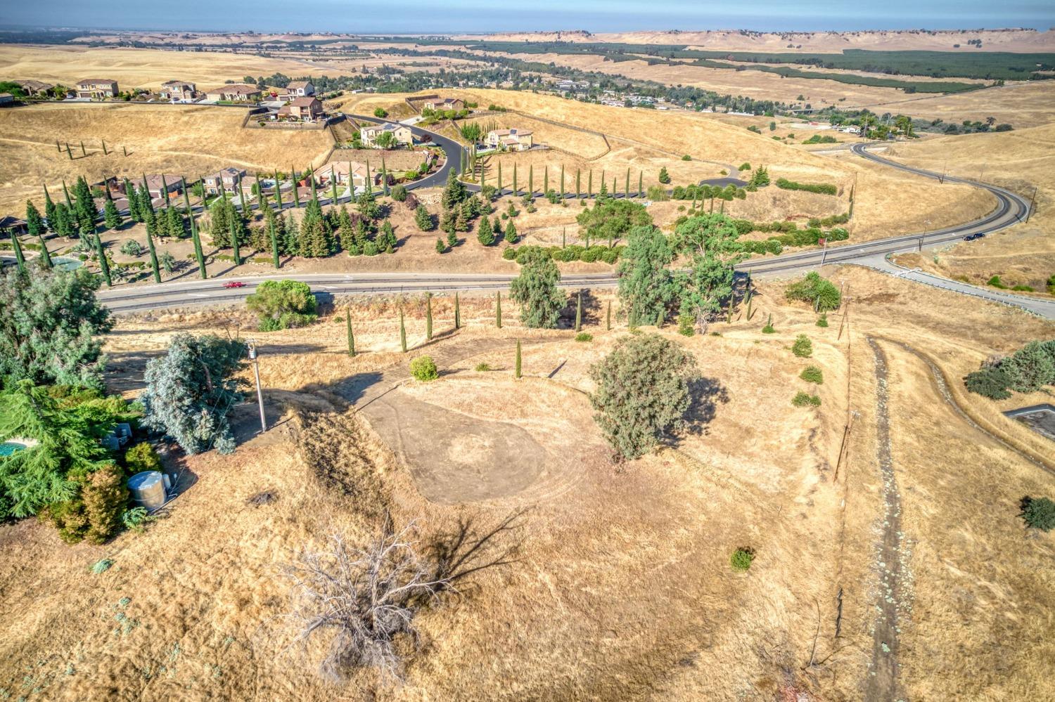 0 0 No Address Available, Friant, CA 93626