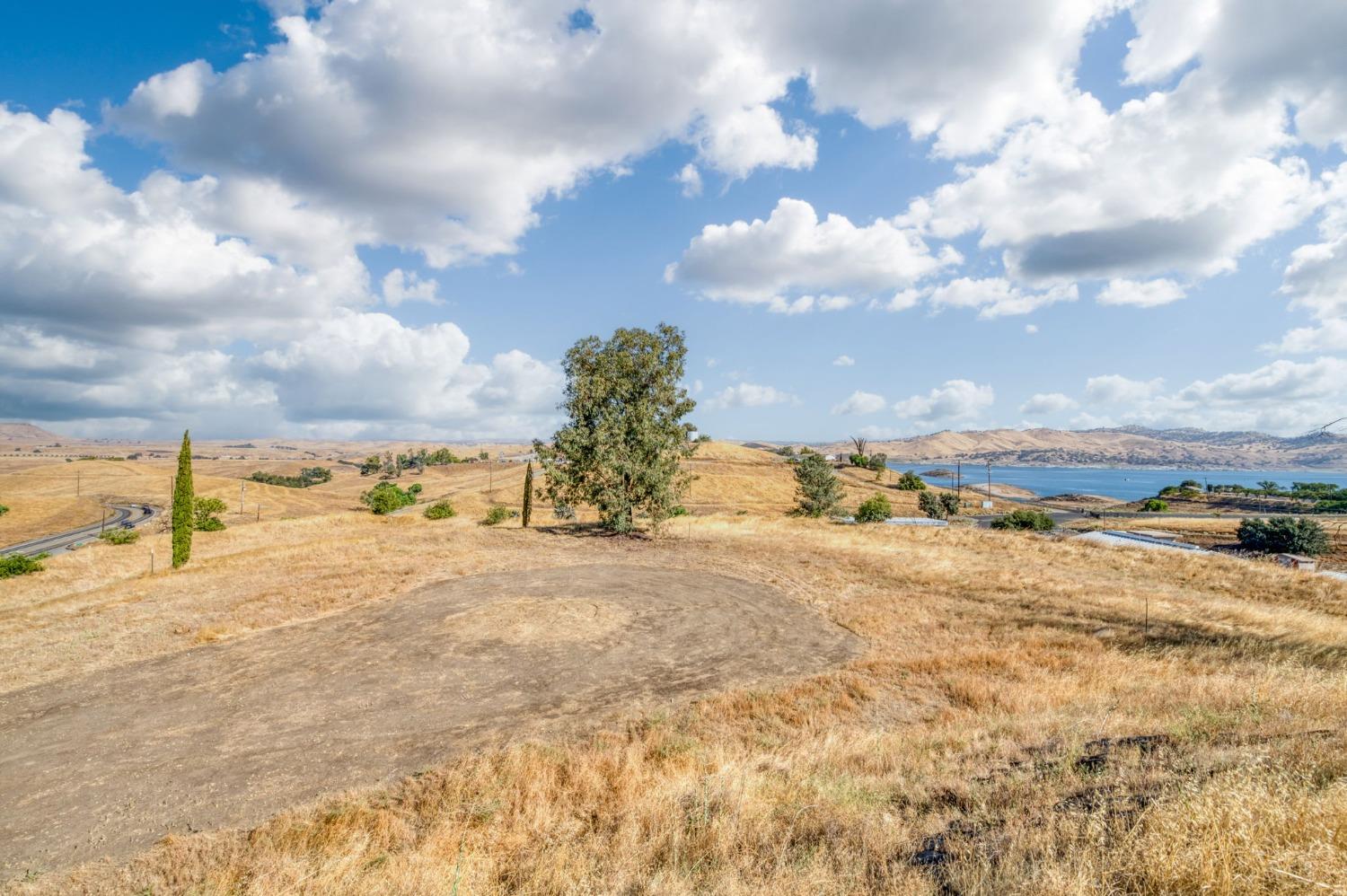 0 0 No Address Available, Friant, CA 93626