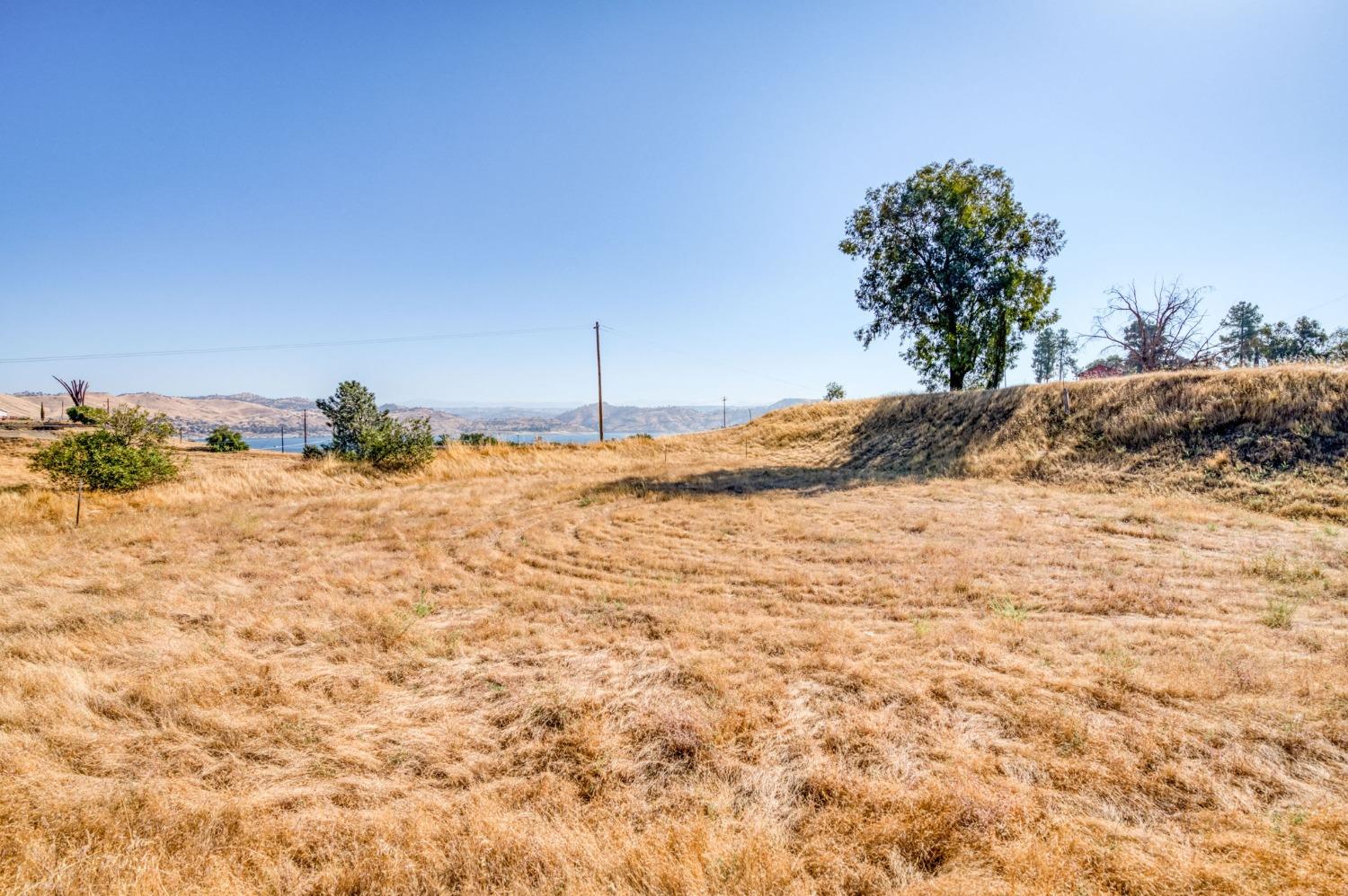 0 0 No Address Available, Friant, CA 93626