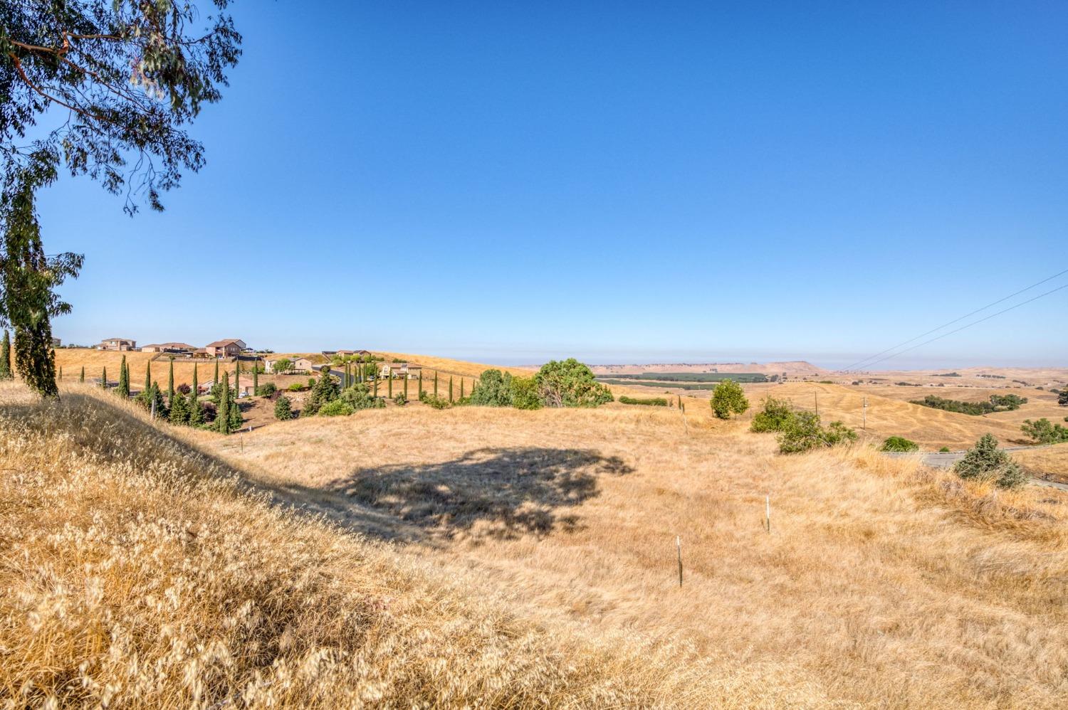 0 0 No Address Available, Friant, CA 93626