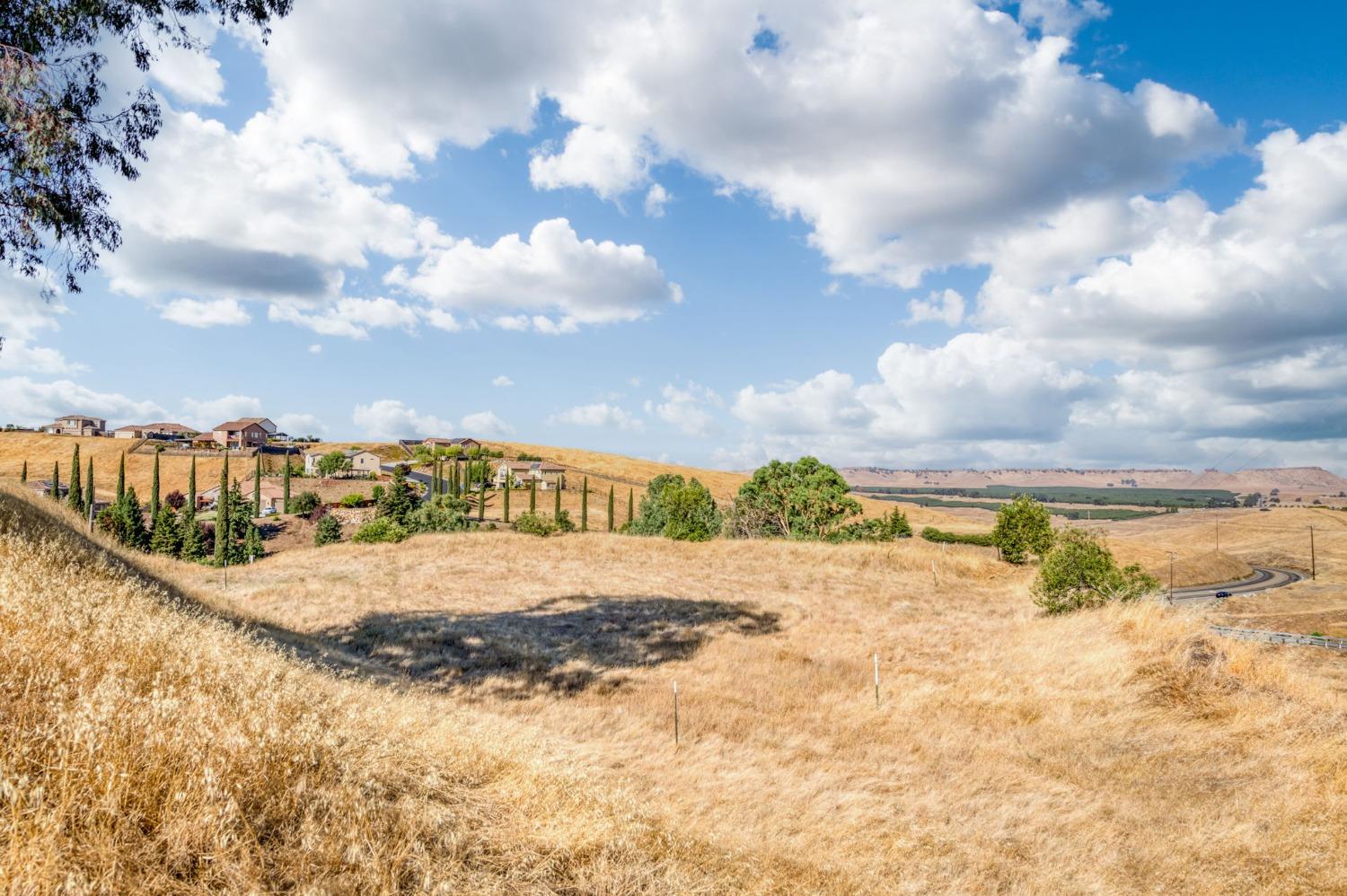 0 0 No Address Available, Friant, CA 93626