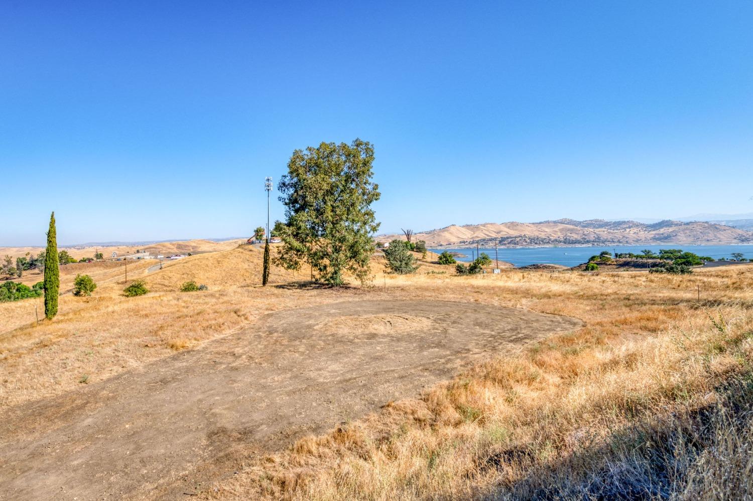 0 0 No Address Available, Friant, CA 93626