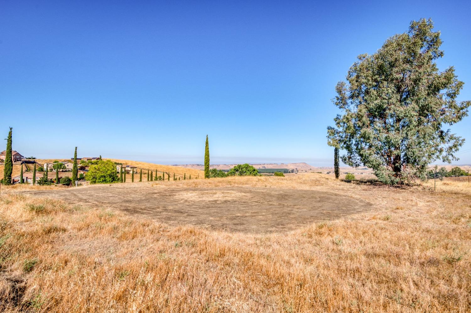 0 0 No Address Available, Friant, CA 93626