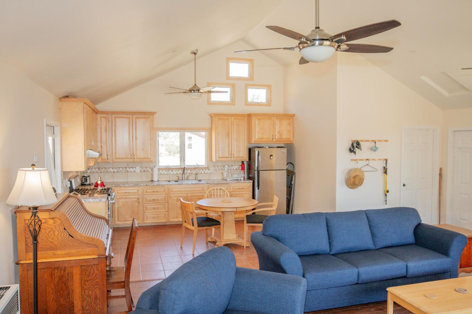 44981 Todd Eymann Rd, Miramonte, CA 93641