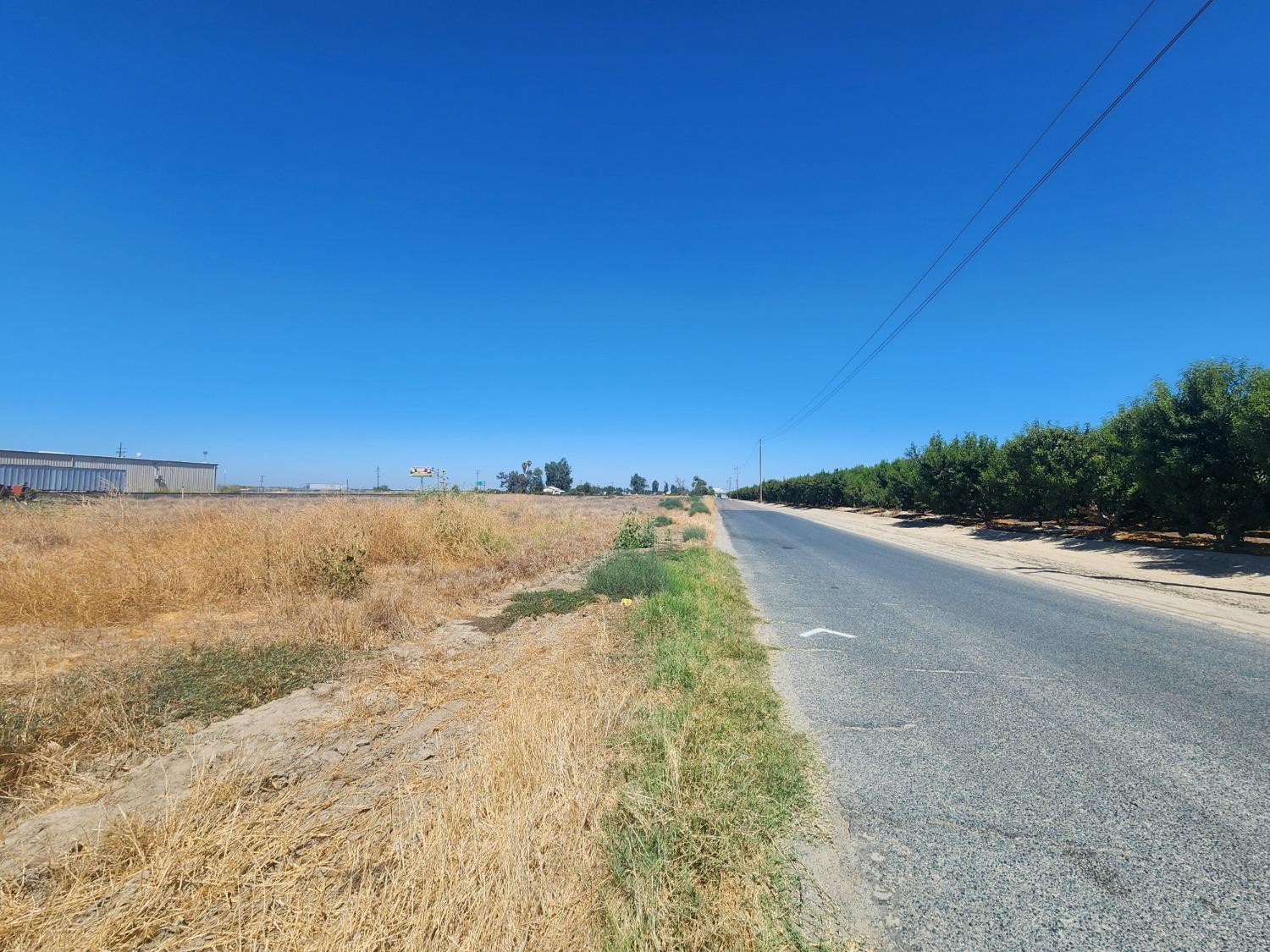 368 Avenue, Traver, CA 93673