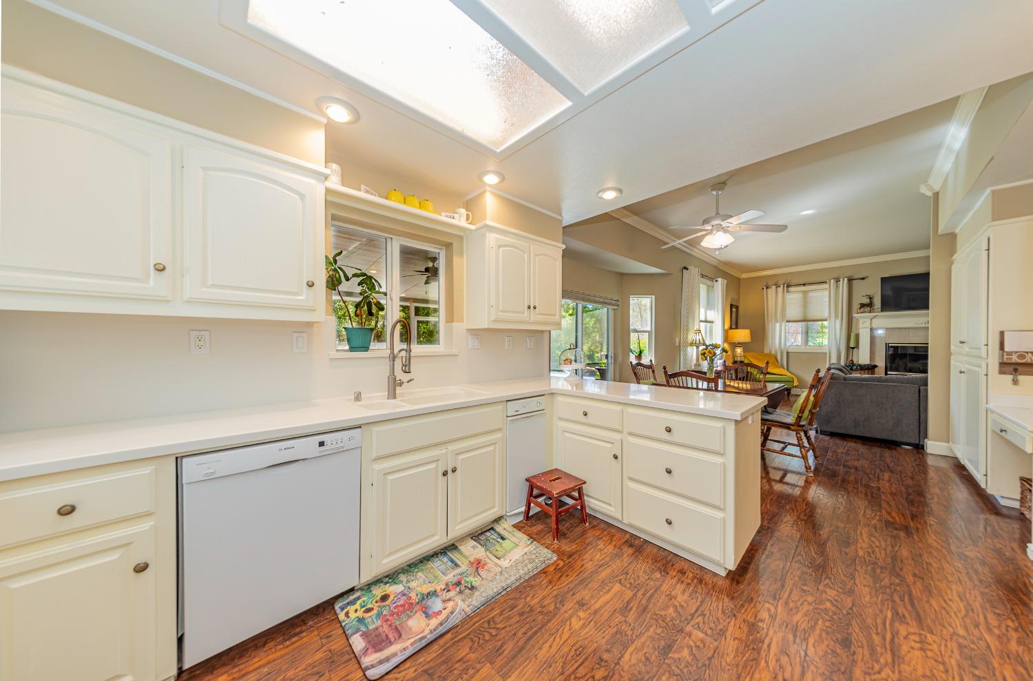 46469 Wallu Ln, Ahwahnee, CA 93601