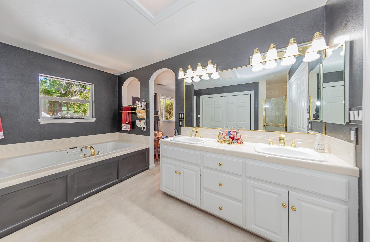 46469 Wallu Ln, Ahwahnee, CA 93601