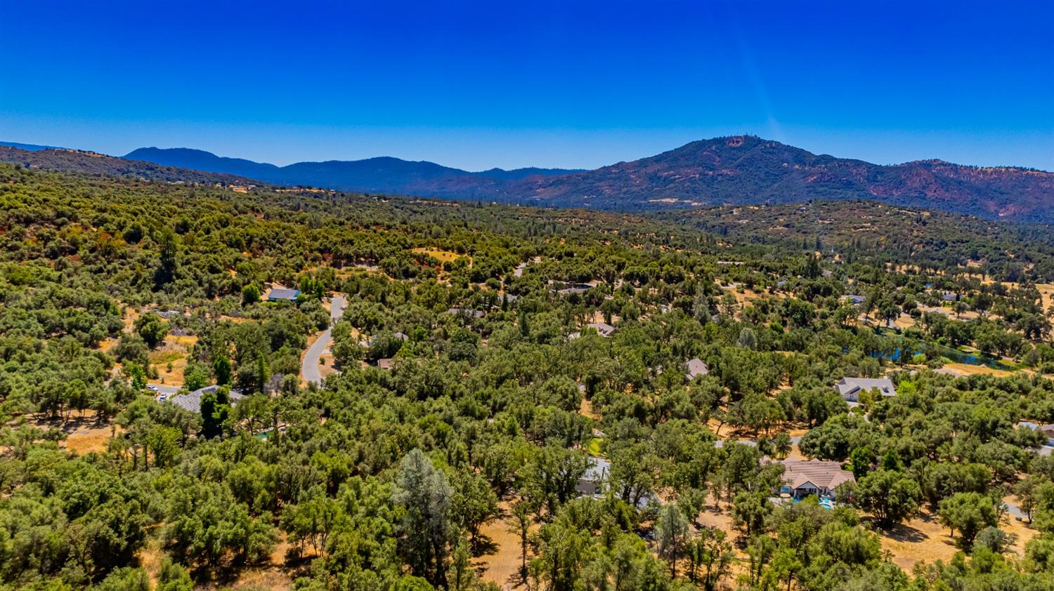 46469 Wallu Ln, Ahwahnee, CA 93601