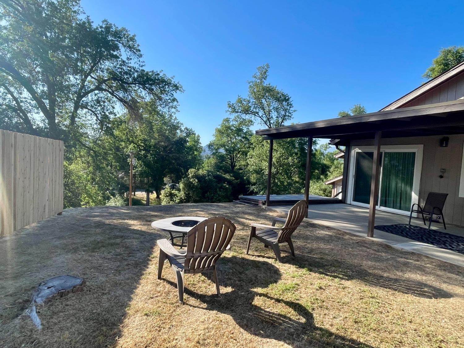 41243 Pamela Pl, Oakhurst, CA 93644