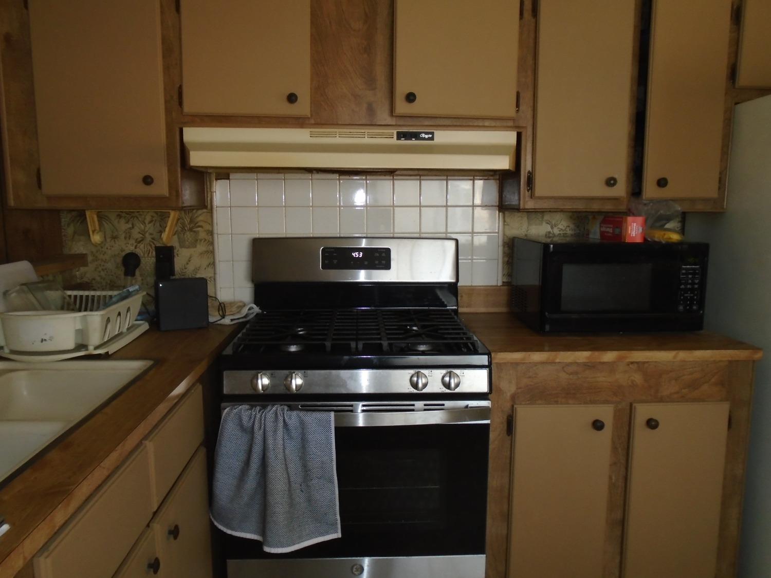 860 #117 E Grangeville Blvd #117, Hanford, CA 93230