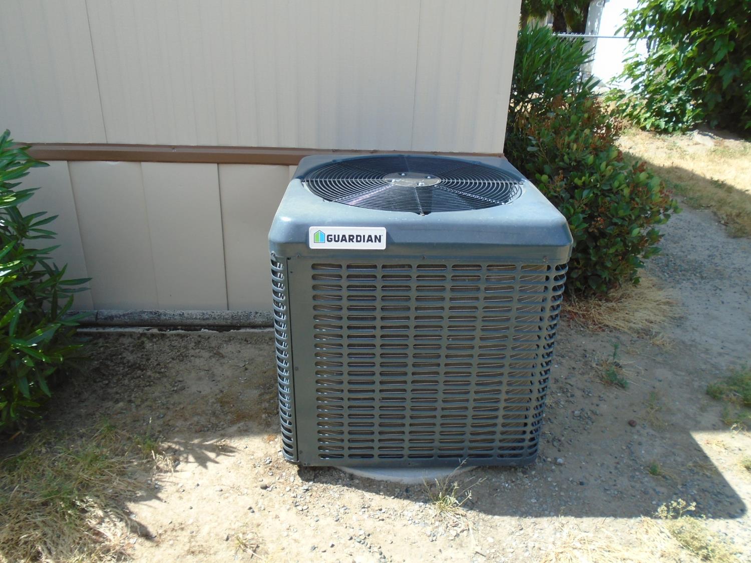 860 #117 E Grangeville Blvd #117, Hanford, CA 93230