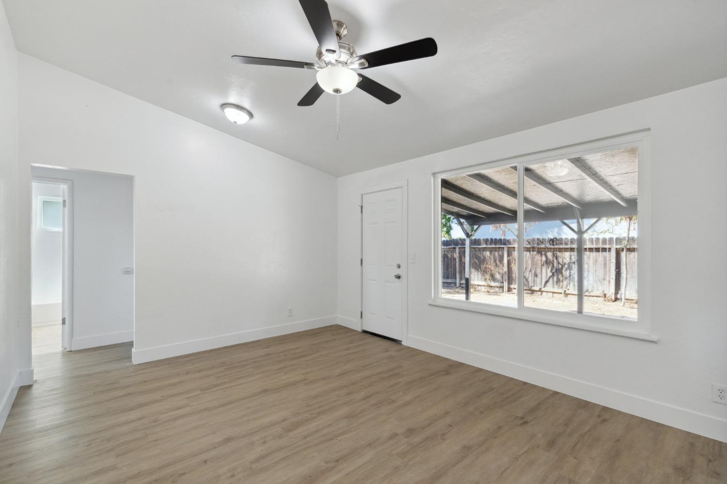 2224 W Shields Ave, Fresno, CA 93705