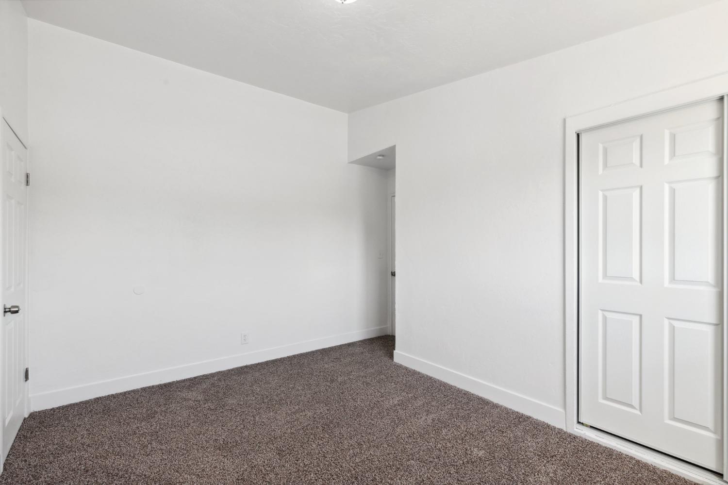 2224 W Shields Ave, Fresno, CA 93705