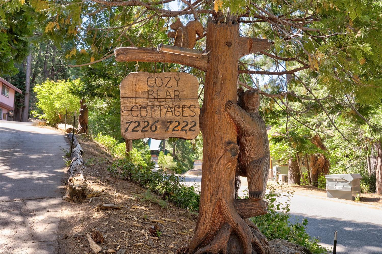 7226 Yosemite Park Way, Yosemite West, CA 95389