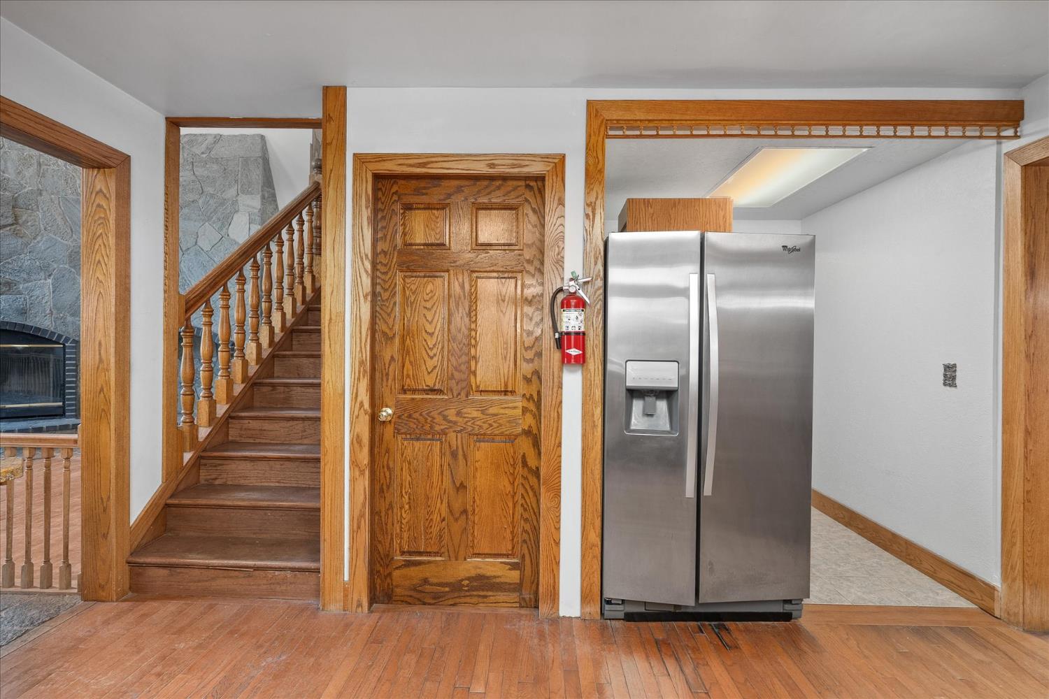 7226 Yosemite Park Way, Yosemite West, CA 95389