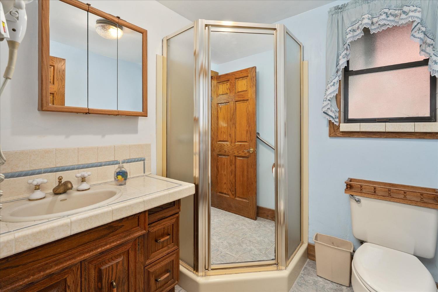 7226 Yosemite Park Way, Yosemite West, CA 95389